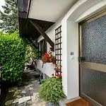 3 Apartment *